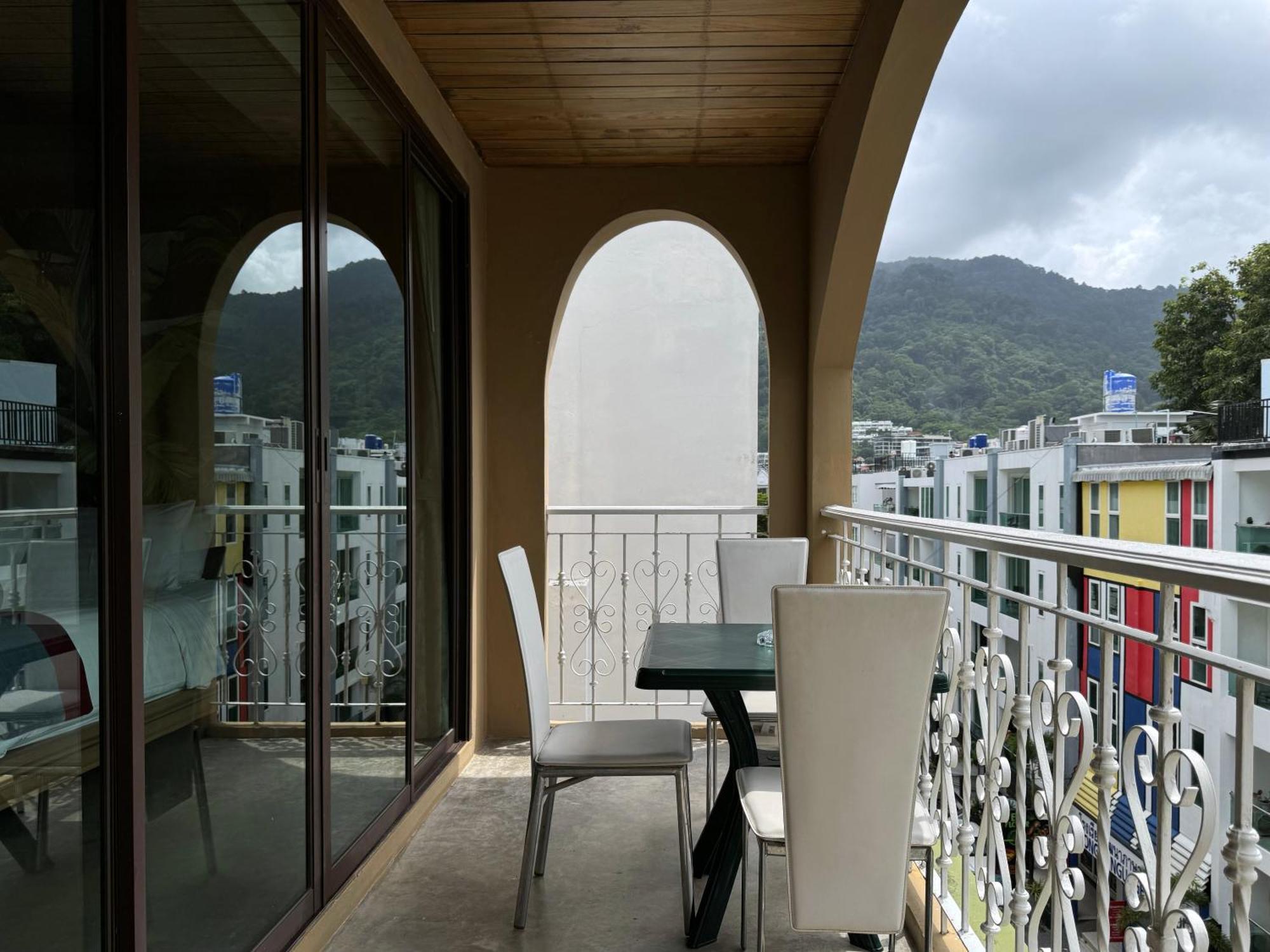 Grand Orlov Apart Hotel Patong Exterior photo